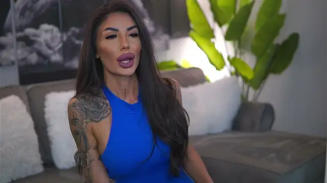 RaquelleVon online show from September 2025 07:19:01 AM