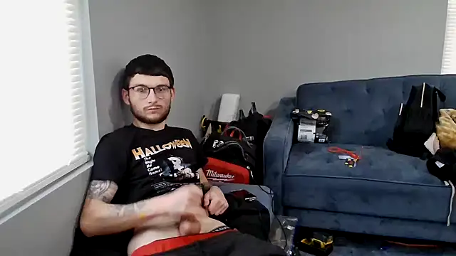 Snapshot of hungkubenski chatting on November 2025 12:18:01 PM hungkubenski online show from November 2025 12:18:01 PM