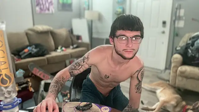 Snapshot of hungkubenski chatting on January 2026 10:59:02 PM hungkubenski online show from January 2026 10:59:02 PM