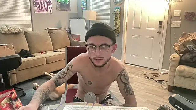 Snapshot of hungkubenski chatting on January 2026 04:06:02 AM hungkubenski online show from January 2026 04:06:02 AM