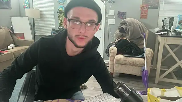 Snapshot of hungkubenski chatting on January 2026 09:13:01 AM hungkubenski online show from January 2026 09:13:01 AM