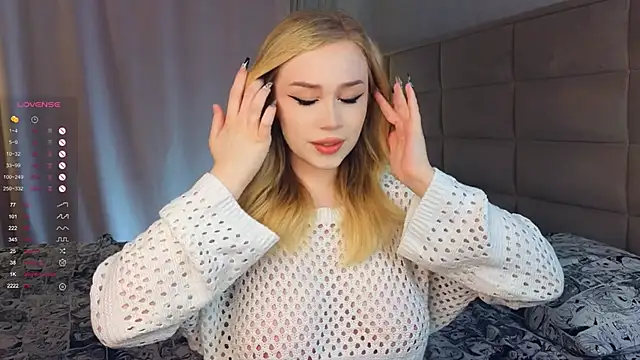 Snapshot of AsteriaHamel chatting on February 2025 11:53:01 AM AsteriaHamel online show from February 2025 11:53:01 AM