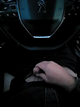 Snapshot of dominemoi4 chatting on December 2025 04:14:02 PM dominemoi4 online show from December 2025 04:14:02 PM