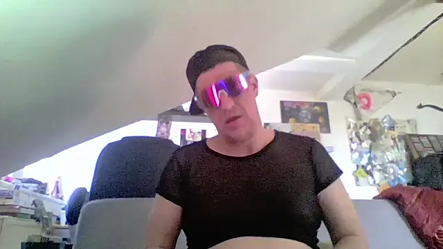 Bigthroaterboy online show from June 2026 03:43:01 PM