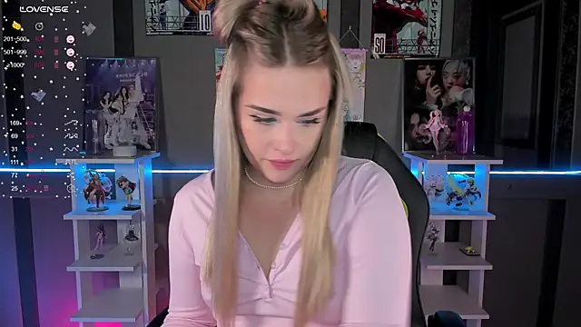 Snapshot of Ellen_Soft chatting on September 2025 05:15:02 PM Ellen Soft online show from September 2025 05:15:02 PM