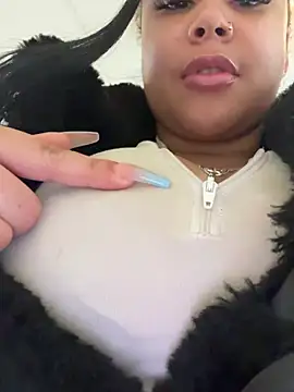 Snapshot of HaileyDiana chatting on March 2025 08:51:02 AM HaileyDiana online show from March 2025 08:51:02 AM