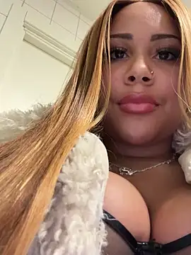 Snapshot of HaileyDiana chatting on March 2025 08:00:02 PM HaileyDiana online show from March 2025 08:00:02 PM