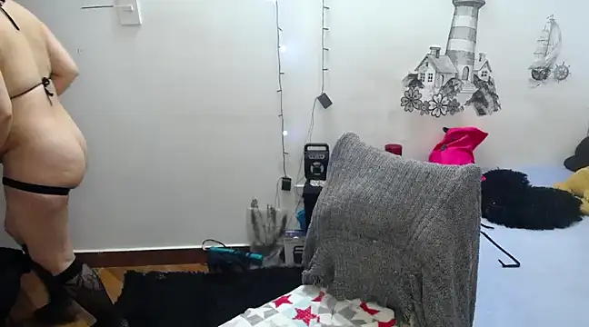 Snapshot of lili_peach chatting on December 2024 12:59:02 AM lili peach online show from December 2024 12:59:02 AM