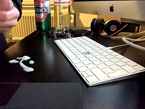 Snapshot of KendrickJiz chatting on September 2025 09:39:02 PM KendrickJiz online show from September 2025 09:39:02 PM