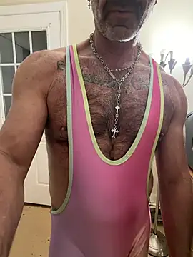 Snapshot of DaddySnowXX chatting on May 2026 02:20:02 AM DaddySnowXX online show from May 2026 02:20:02 AM
