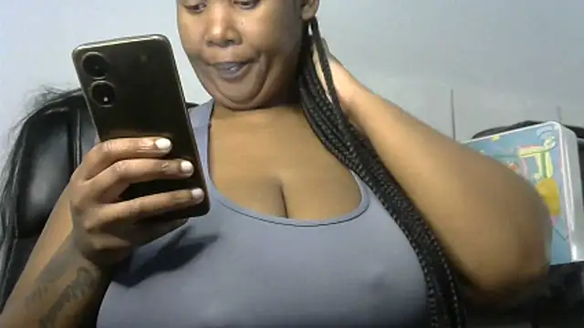 NippleMilkXx online show from May 2026 09:47:01 AM