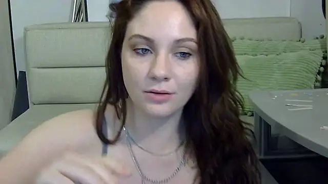 Snapshot of emerieskye20 chatting on March 2025 07:06:02 PM emerieskye20 online show from March 2025 07:06:02 PM