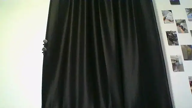 Snapshot of catrinasexy19 chatting on March 2025 01:17:02 AM catrinasexy19 online show from March 2025 01:17:02 AM