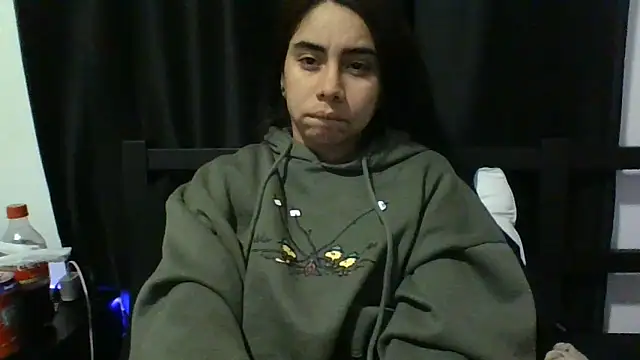 Snapshot of catrinasexy19 chatting on March 2025 01:35:02 AM catrinasexy19 online show from March 2025 01:35:02 AM