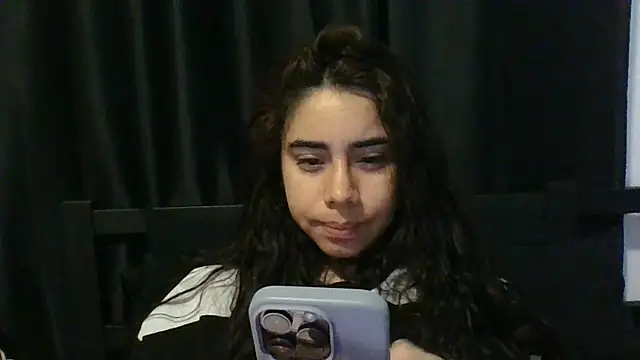 Snapshot of catrinasexy19 chatting on March 2025 07:58:02 PM catrinasexy19 online show from March 2025 07:58:02 PM