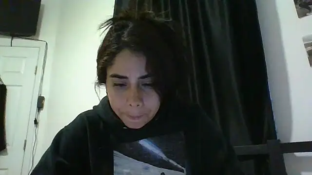 Snapshot of catrinasexy19 chatting on March 2025 11:01:02 PM catrinasexy19 online show from March 2025 11:01:02 PM