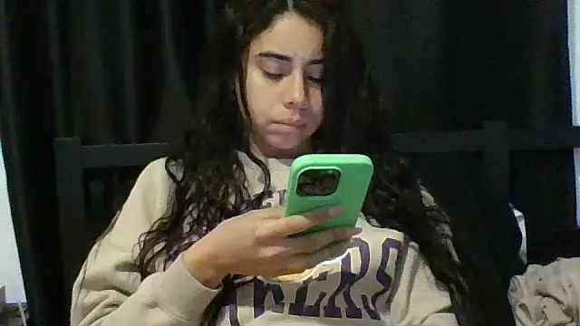 Snapshot of catrinasexy19 chatting on March 2025 07:31:02 PM catrinasexy19 online show from March 2025 07:31:02 PM