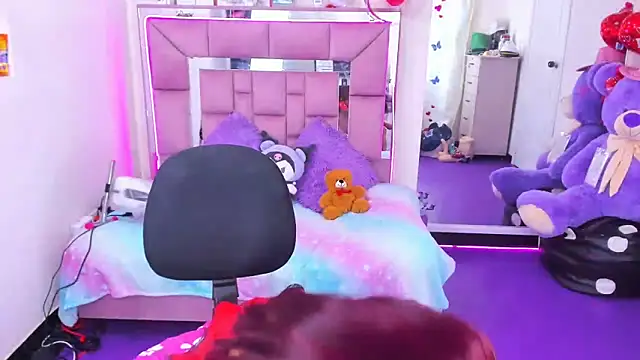 Snapshot of CataleyaHot_132 chatting on November 2025 05:50:02 AM CataleyaHot 132 online show from November 2025 05:50:02 AM