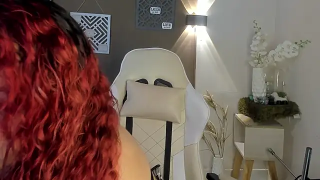 Snapshot of Shayla27 chatting on January 2025 01:20:02 PM Shayla27 online show from January 2025 01:20:02 PM