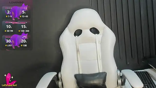 Snapshot of Shayla27 chatting on January 2025 01:25:02 PM Shayla27 online show from January 2025 01:25:02 PM