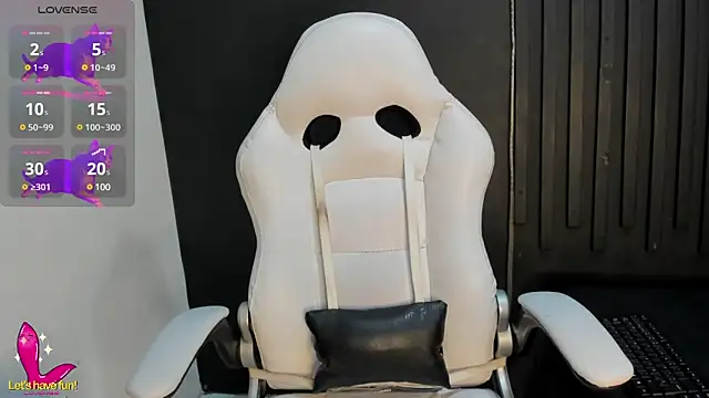 Snapshot of Shayla27 chatting on February 2025 01:22:01 PM Shayla27 online show from February 2025 01:22:01 PM