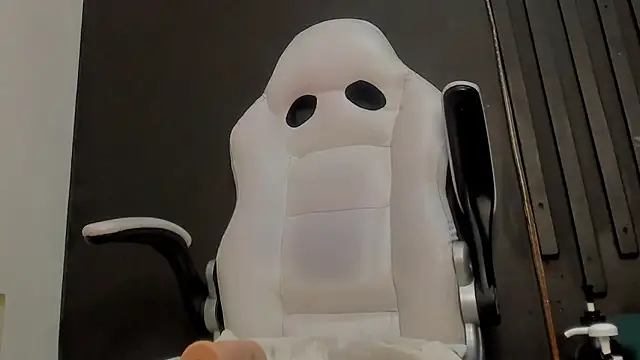 Snapshot of Shayla27 chatting on February 2025 04:24:02 PM Shayla27 online show from February 2025 04:24:02 PM