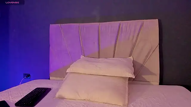 Snapshot of Shayla27 chatting on February 2026 04:13:01 PM Shayla27 online show from February 2026 04:13:01 PM