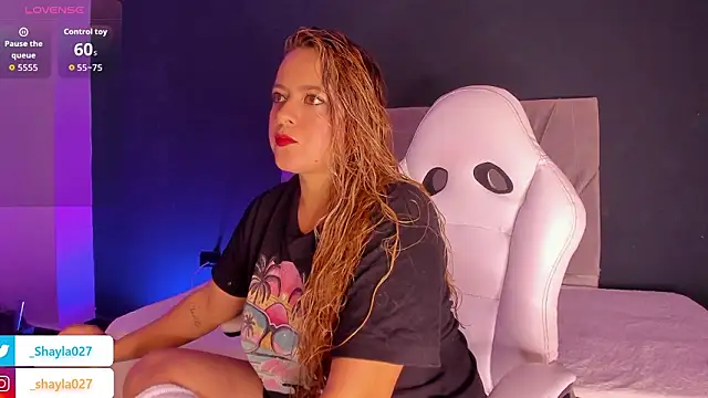 Snapshot of Shayla27 chatting on February 2026 01:05:01 PM Shayla27 online show from February 2026 01:05:01 PM