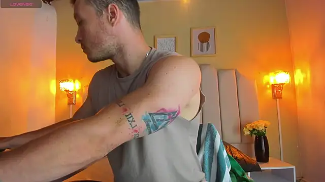 Snapshot of juan_prior chatting on November 2025 01:28:01 PM juan prior online show from November 2025 01:28:01 PM