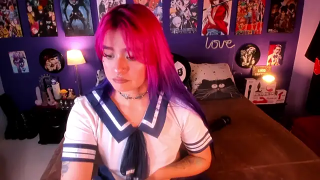 Snapshot of anne_cross chatting on November 2025 11:57:02 PM anne cross online show from November 2025 11:57:02 PM