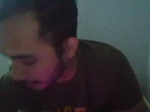 Snapshot of alesssterling chatting on November 2025 05:34:02 PM alesssterling online show from November 2025 05:34:02 PM