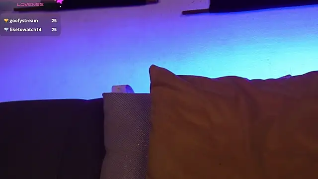 SylveonFox online show from October 2025 11:29:02 PM