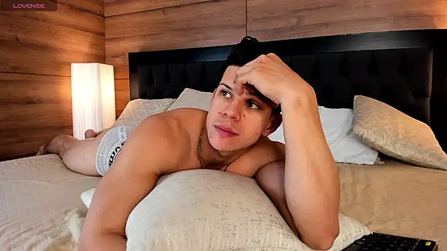 Snapshot of MarcoSullivan chatting on February 2025 02:54:02 PM MarcoSullivan online show from February 2025 02:54:02 PM