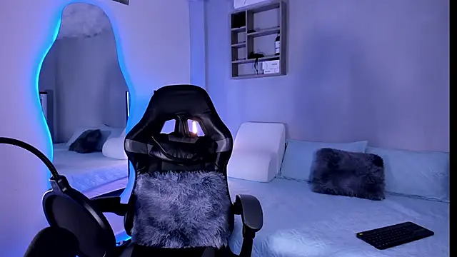 Snapshot of MarcoSullivan chatting on October 2025 02:07:02 PM MarcoSullivan online show from October 2025 02:07:02 PM