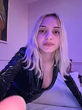 Snapshot of Alice_Lima chatting on May 2026 04:07:01 AM Alice Lima online show from May 2026 04:07:01 AM