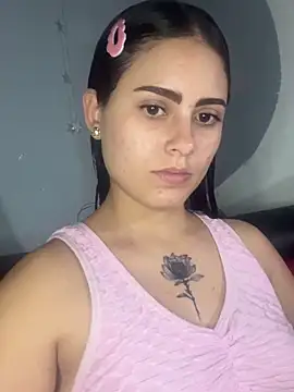 Azuna25 online show from May 2026 07:19:01 PM