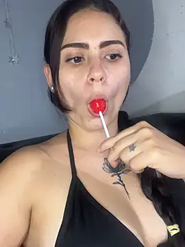 Azuna25 online show from May 2026 01:36:02 AM