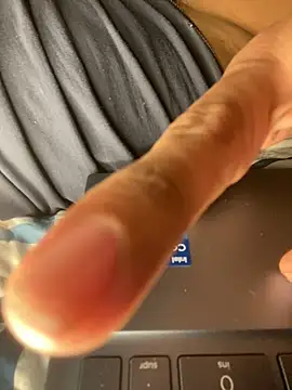 Snapshot of tom_thick chatting on January 2025 04:03:01 PM tom thick online show from January 2025 04:03:01 PM