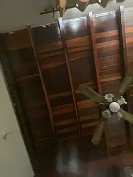 Snapshot of tom_thick chatting on January 2025 04:13:02 PM tom thick online show from January 2025 04:13:02 PM