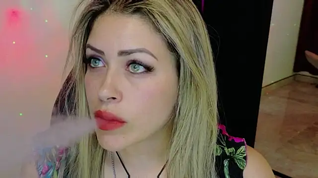 Natalia Montoya online show from November 2025 05:50:02 PM