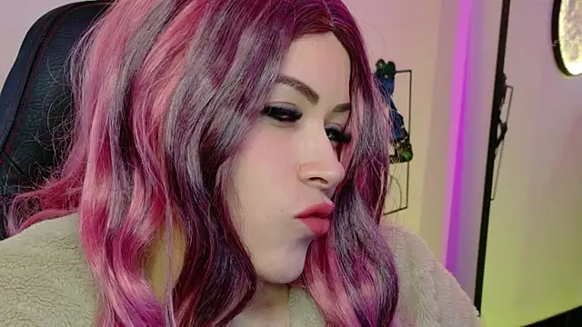 Natalia Montoya online show from July 2026 10:18:01 AM