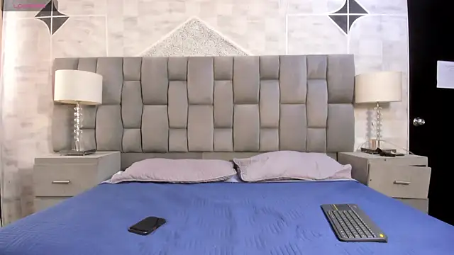 LaurenSnow online show from April 2026 03:34:01 PM