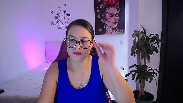 esmeraldaa230 online show from March 2026 07:16:02 PM