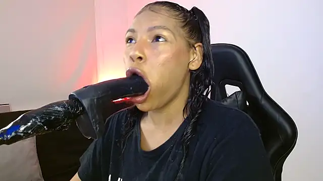 Snapshot of Anabel693 chatting on March 2025 07:37:02 AM Anabel693 online show from March 2025 07:37:02 AM