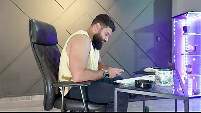 mattmasterss online show from December 2024 03:44:01 PM