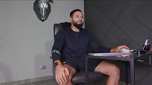 mattmasterss online show from September 2025 10:01:02 PM