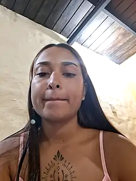 Snapshot of Bonnie_Clydeee chatting on June 2026 12:20:01 AM Bonnie Clydeee online show from June 2026 12:20:01 AM