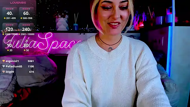  JuliaSpace  online show from February 2025 10:25:01 PM