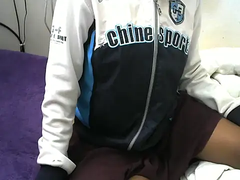 Ma-yolo001 online show from November 2025 08:58:02 AM