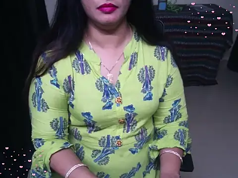 Arushisingh8888 online show from November 2025 12:59:03 PM